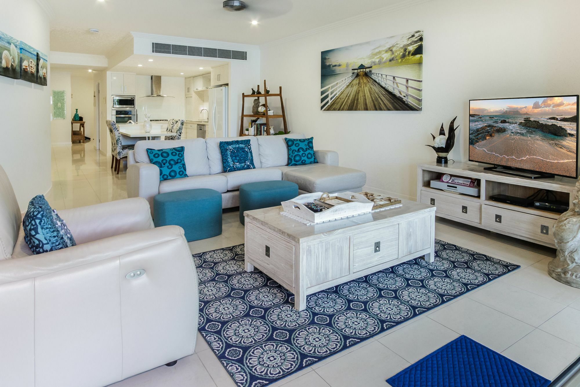 Island Views Beachfront Apartments Palm Cove Exterior foto